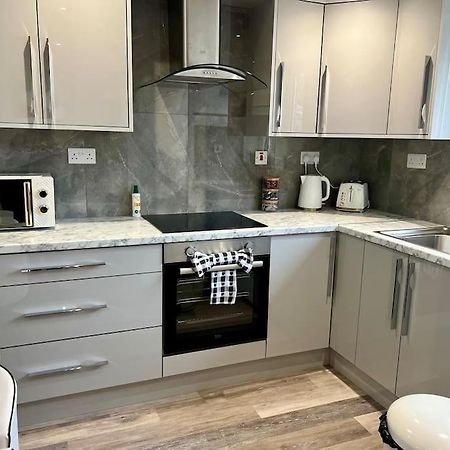 New 2 Bed Preston City Centre Flat - Sleeps 4 Bagian luar foto