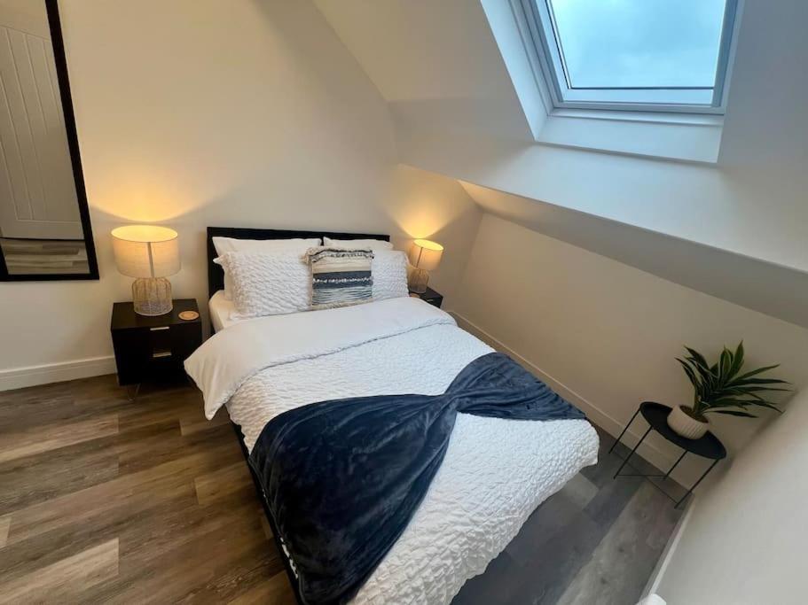 New 2 Bed Preston City Centre Flat - Sleeps 4 Bagian luar foto